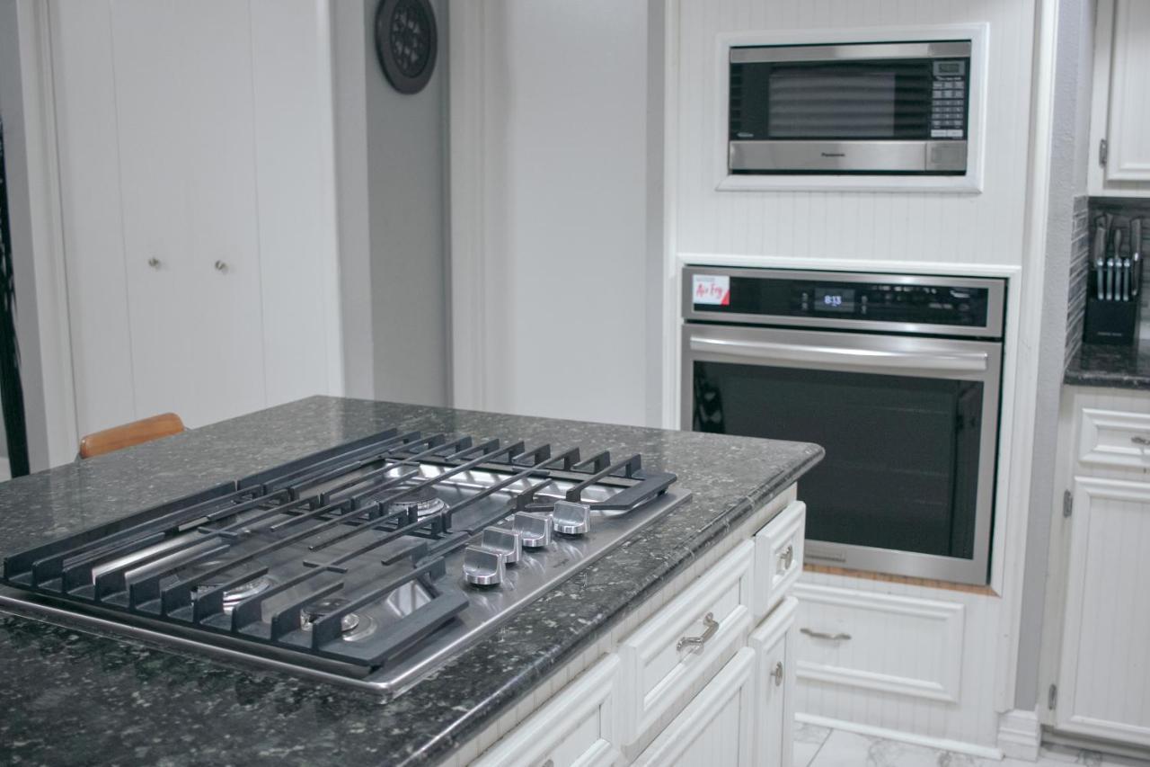 1976Houstongem Luminous Pvtpool & Hottub Dt20Mins For Lrg Families 6Beds 2Bath Villa Exteriör bild